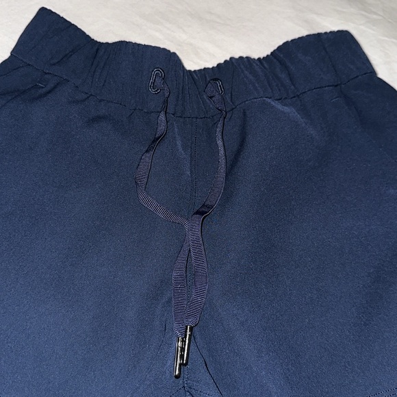 On the fly woven short - Picture 3 of 6